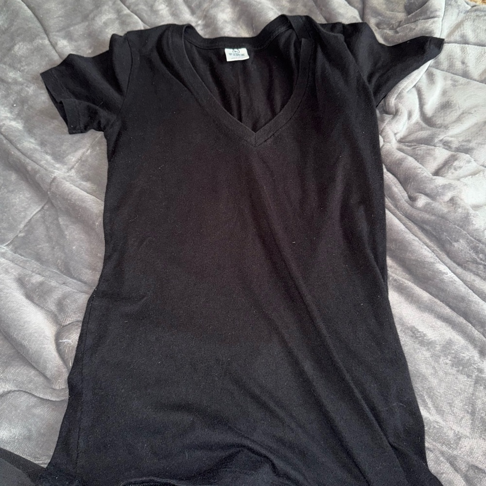 VS PINK Y2K Black V-Neck Tee